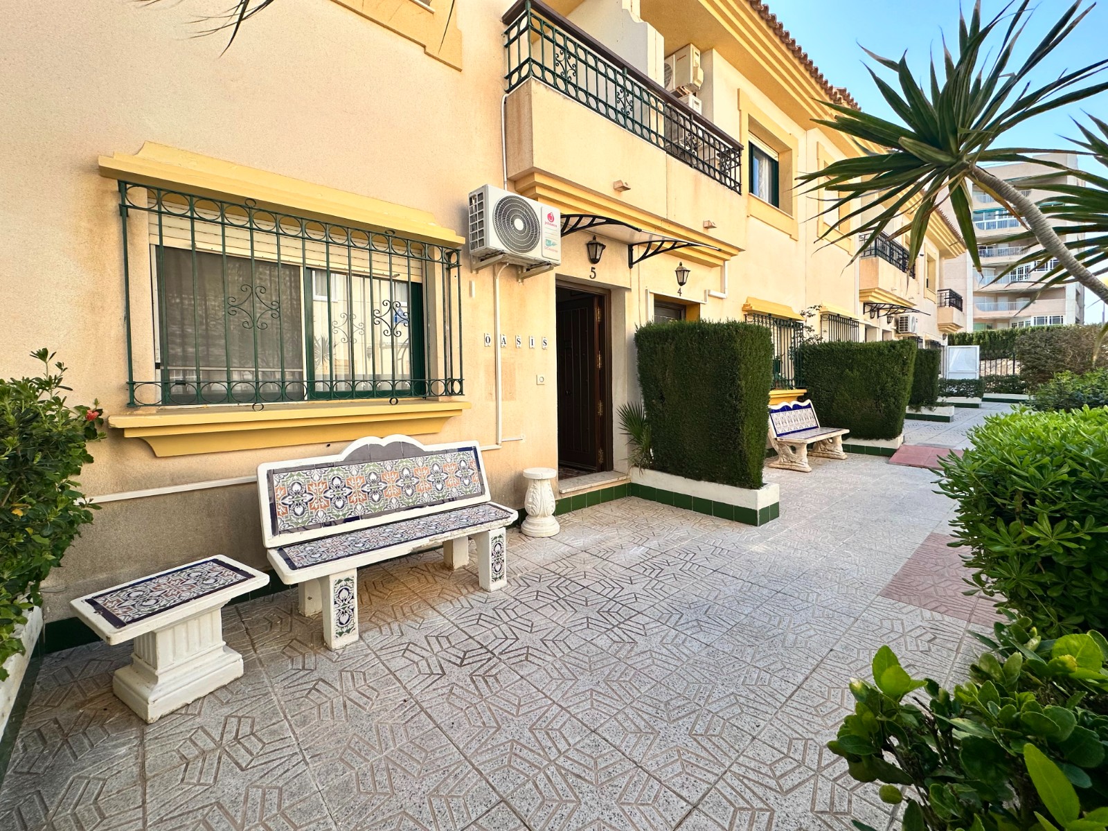 o_1jkg65oco1jtu194q7099ch1ej36 Town House in Orihuela Costa, Alicante