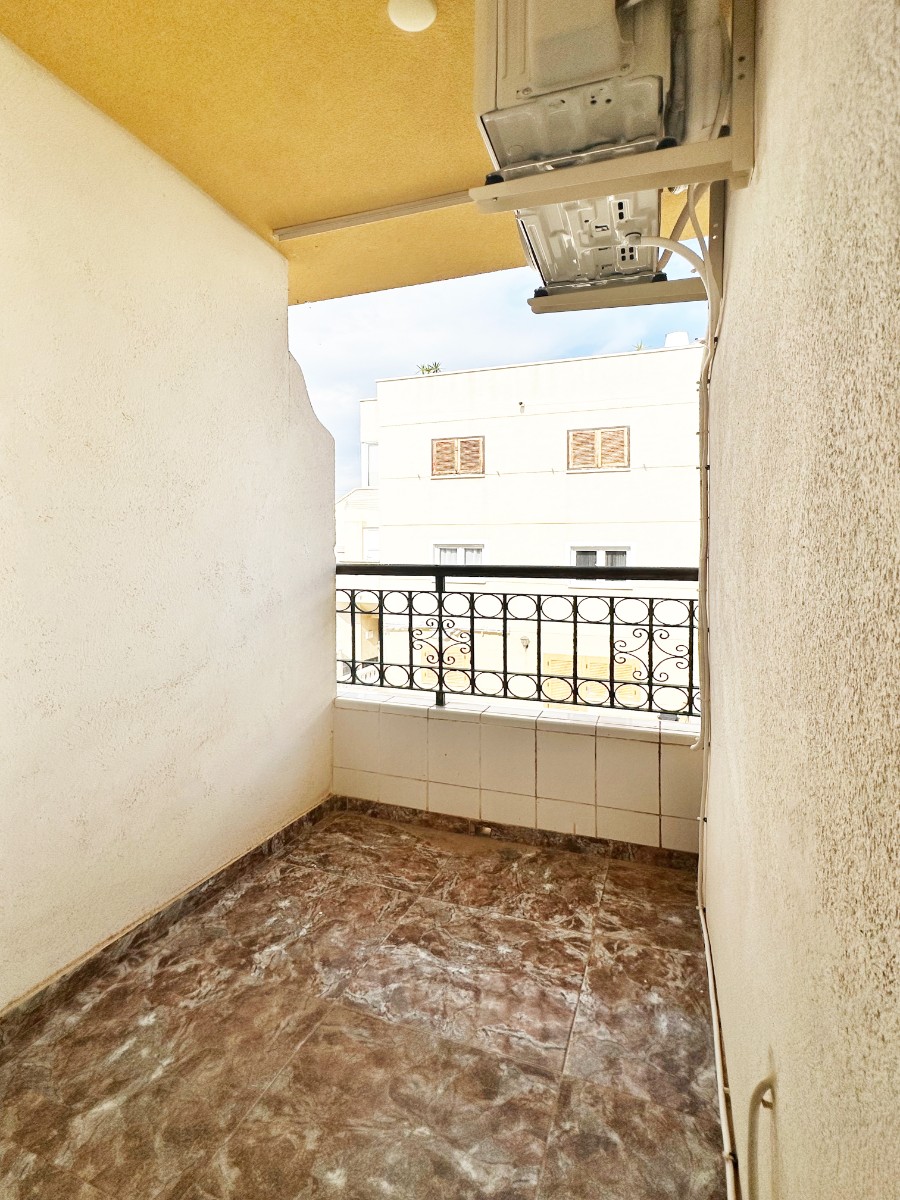 o_1jkg65oco1ona189t1f5agn7psn43 Town House in Orihuela Costa, Alicante