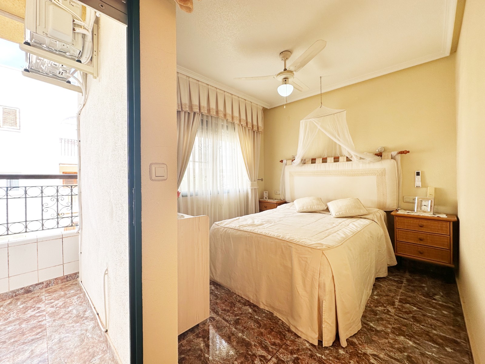 o_1jkg65oco1qul10ie75u1ecm90v42 Town House in Orihuela Costa, Alicante