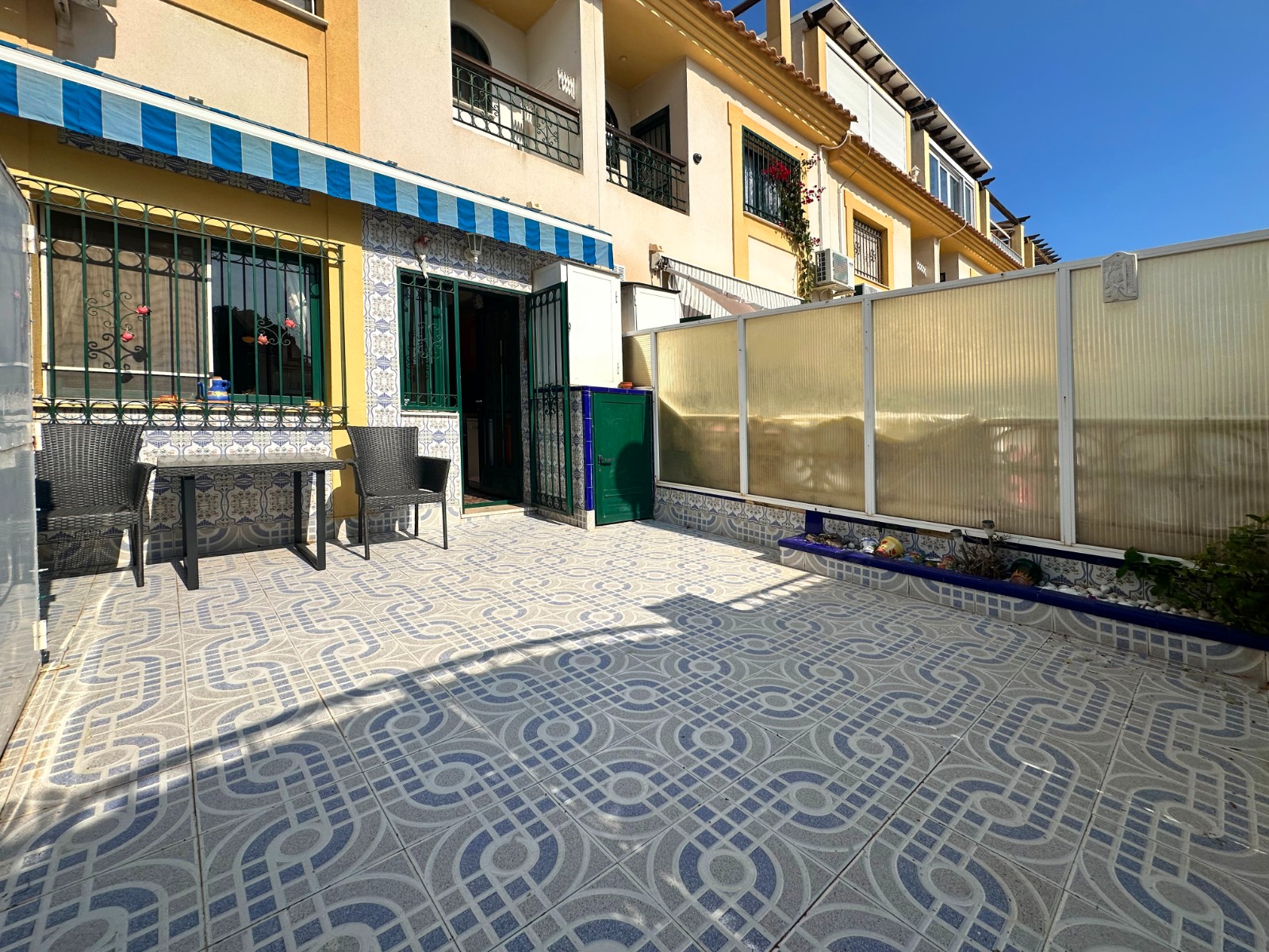 o_1jkg65ocoiuufeg95qinr16ba3i Town House in Orihuela Costa, Alicante
