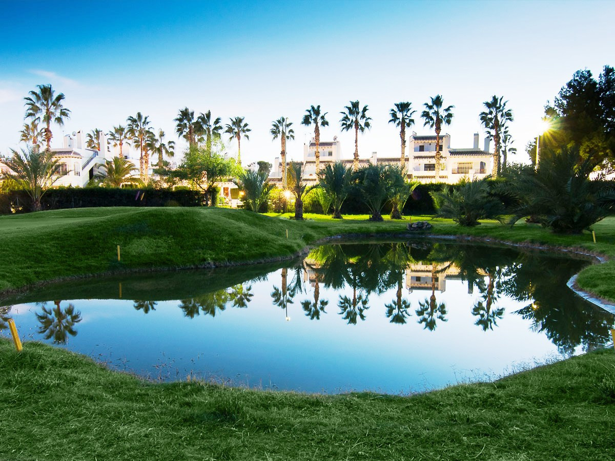 o_1jkl3n82v5n81tcnk6419kpi1p2q Bungalow in Villamartin, Alicante