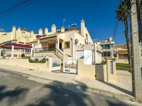 Duplex for sale in Orihuela Costa