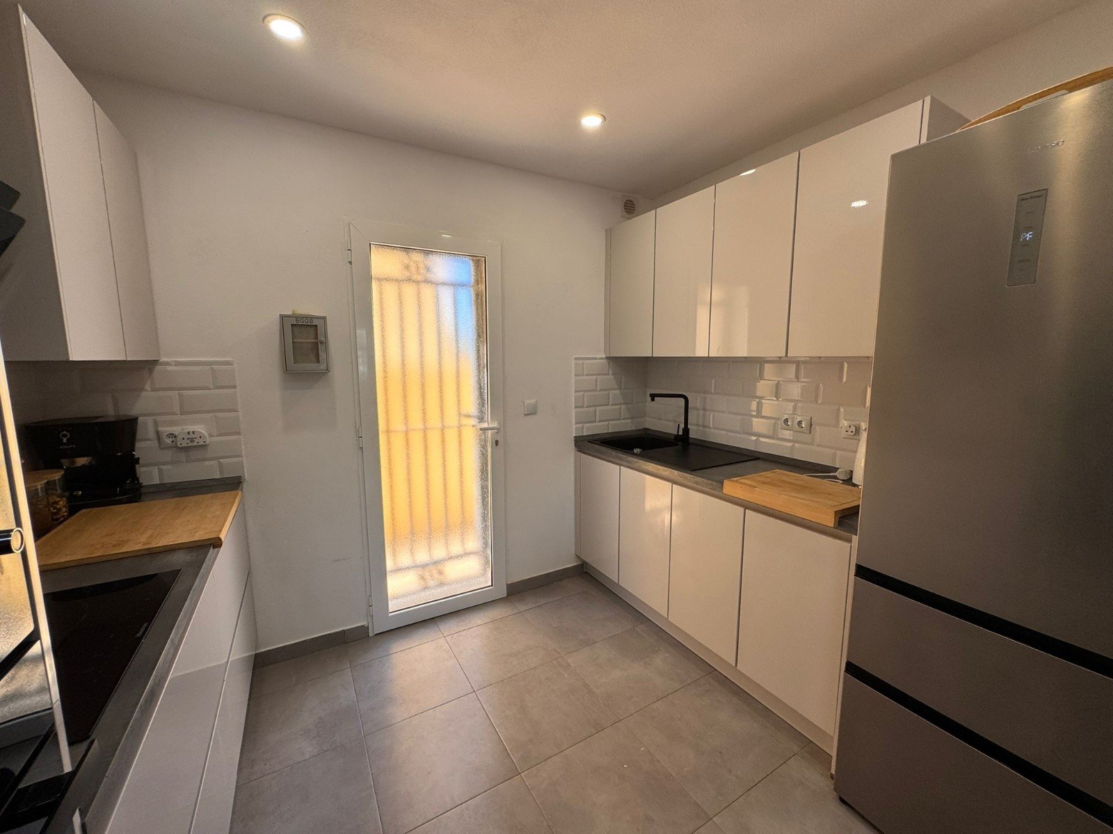 o_1jl6kqhkl18qn1fl214ta1djv1gfa2m