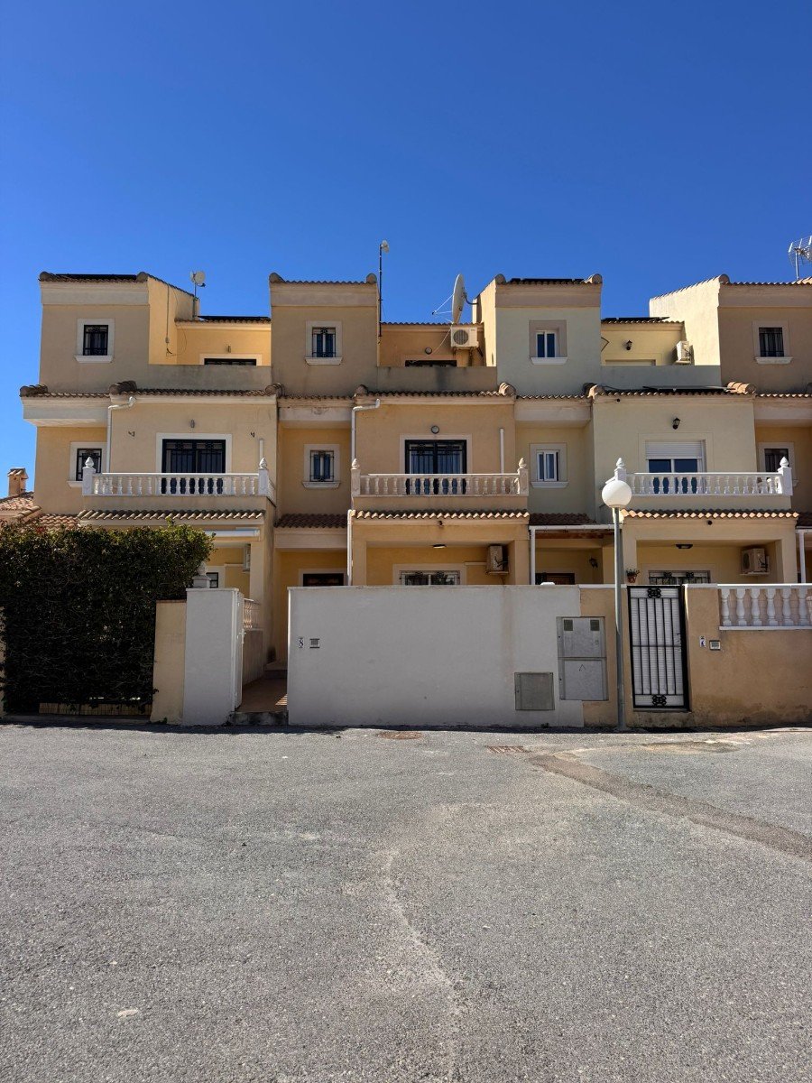 o_1jl6kqhklore1n1l18da1tl2vfd3g Alicante – Sunrise Dream Properties