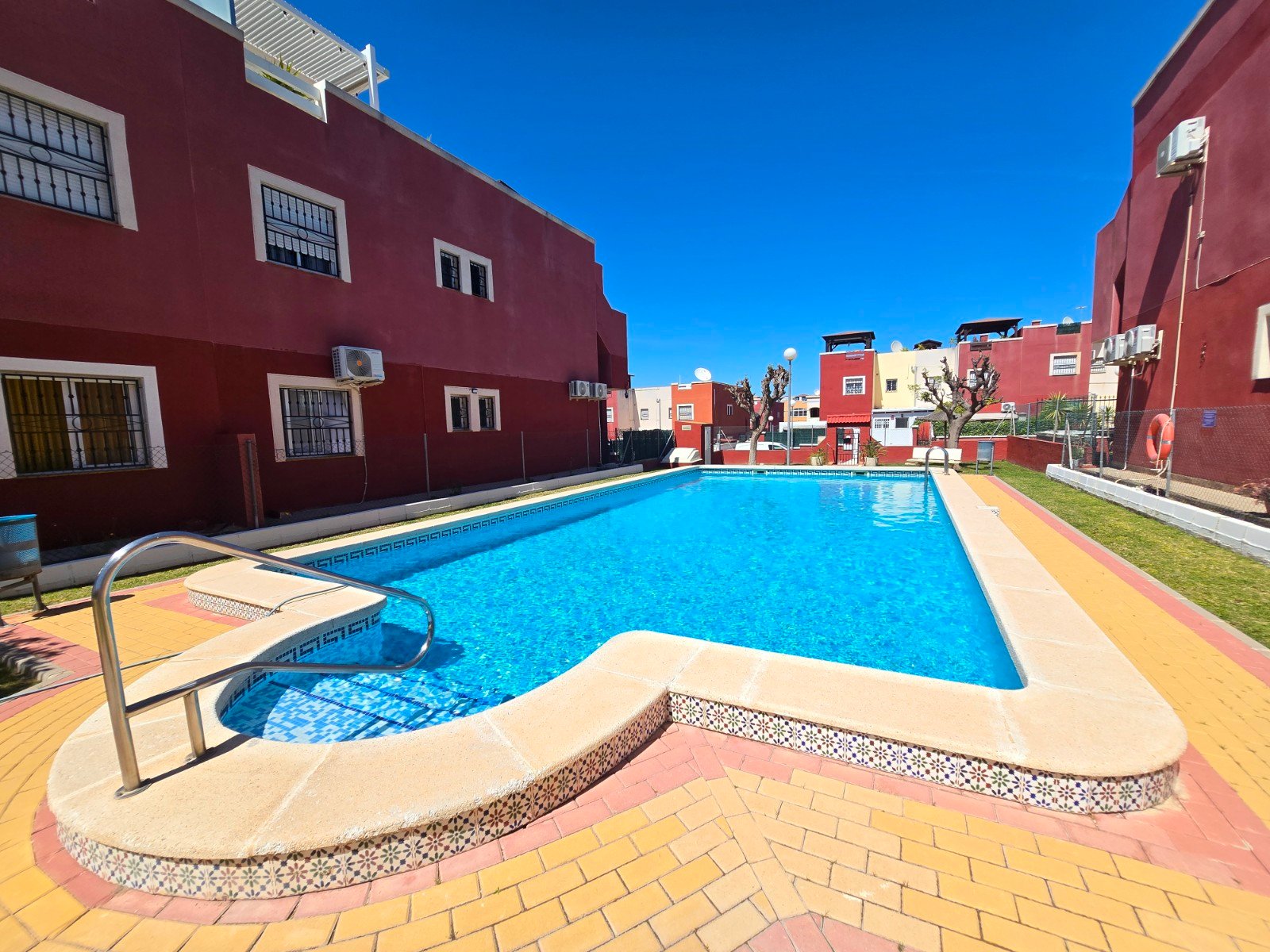 o_1jlho1gva1bi21jhs1ihcc8drnr3q