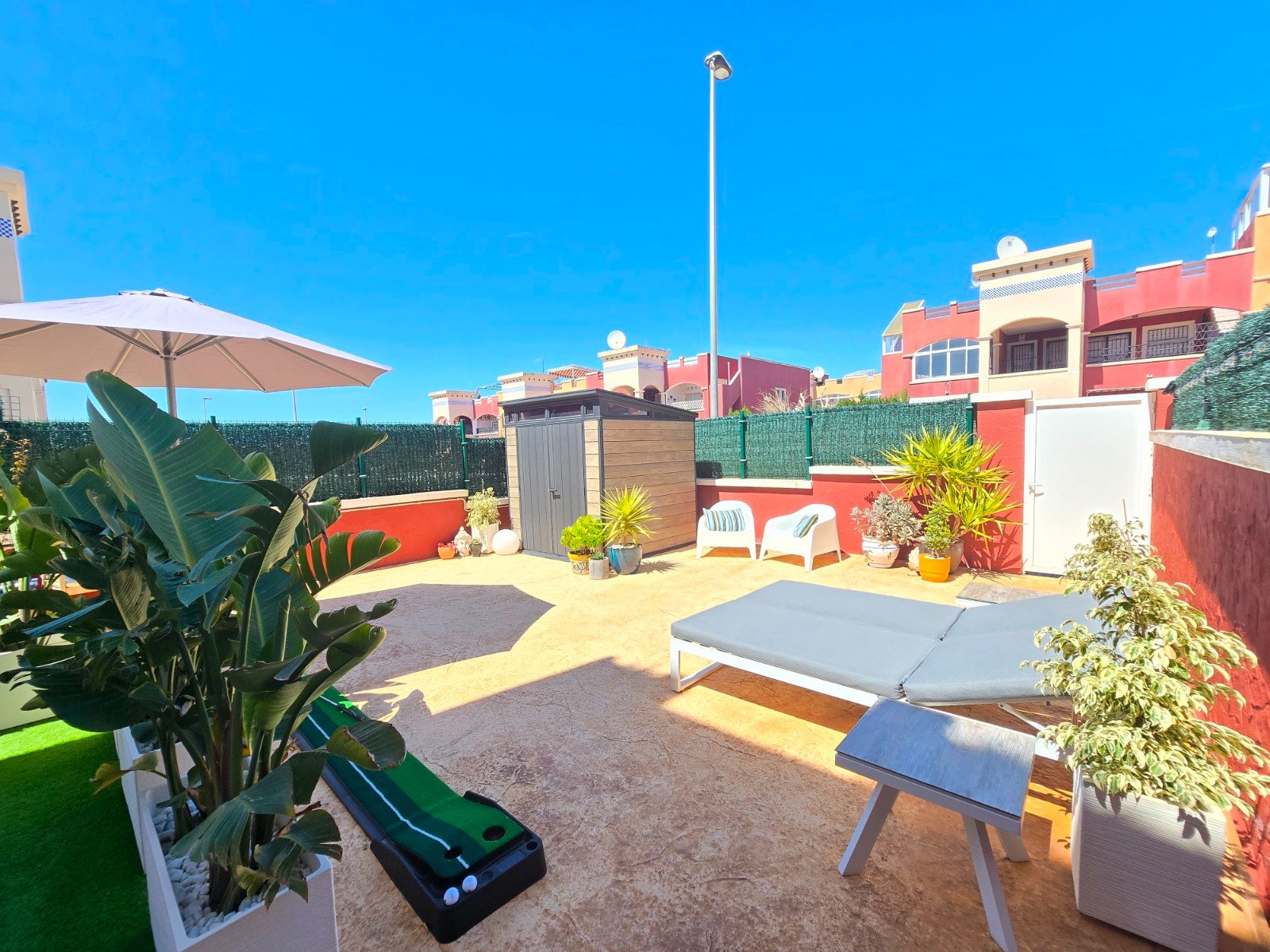 o_1jlho1gva1gh71tho20nhtens22o