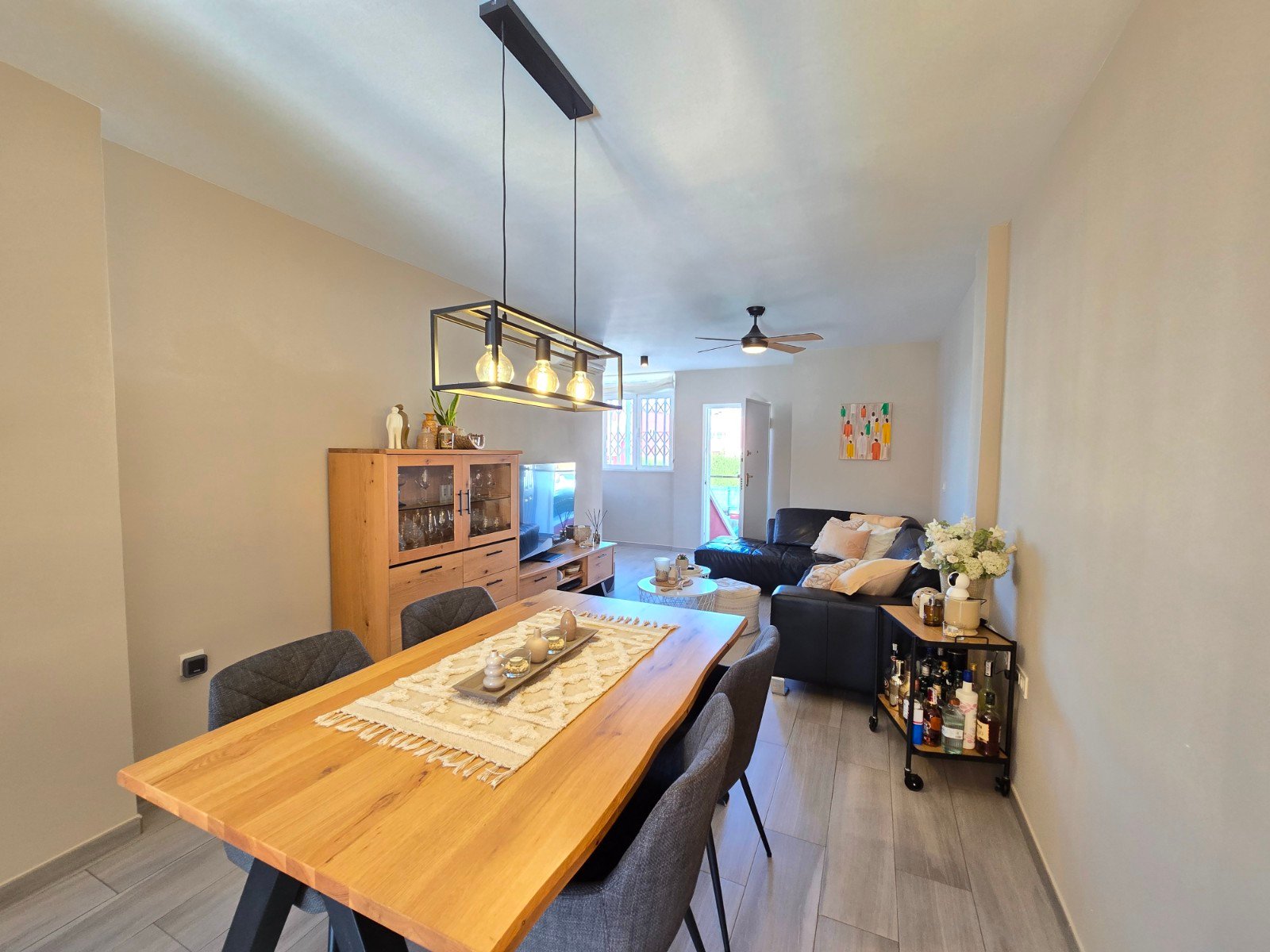 o_1jlho1gva1lci1fetah6fq1h3b35