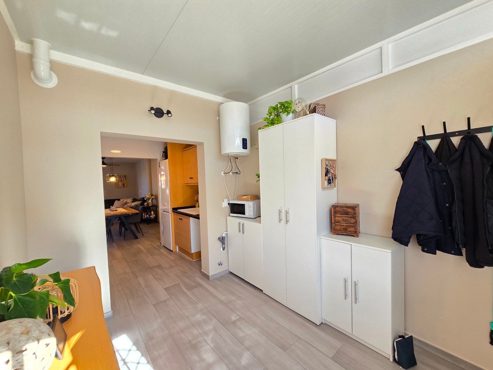 o_1jlho1gvap0nadgkh3urg332