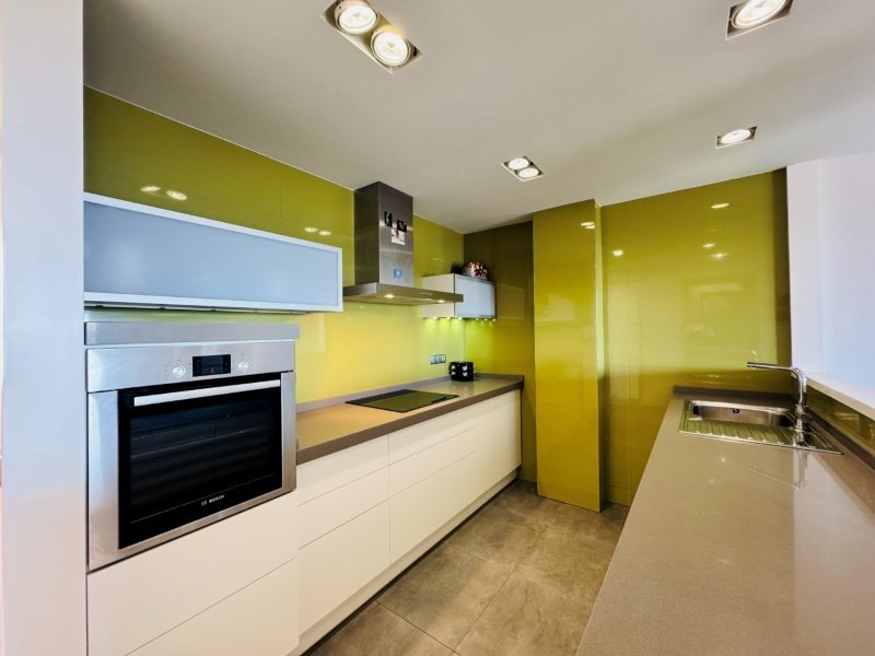 o_1jlm1qfoia7c151avi1oog1qhb4f