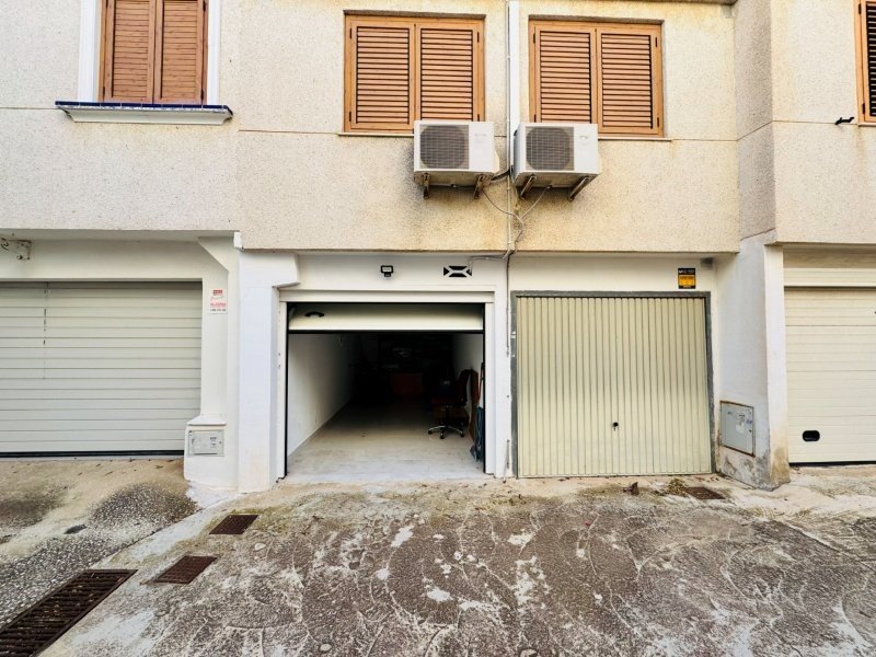 o_1jlm1qfoirju1t5l1rb11bt1rih4p