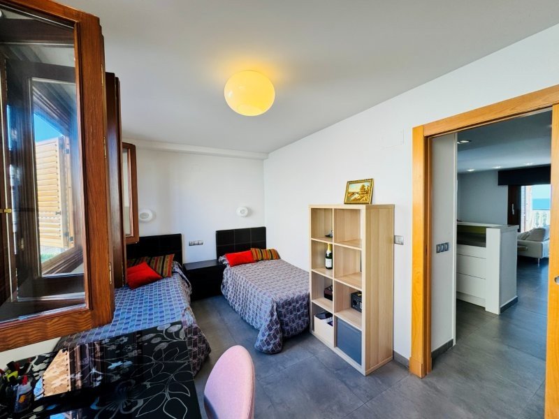 o_1jlm1qfoiv0uvafh67hi8pds4m