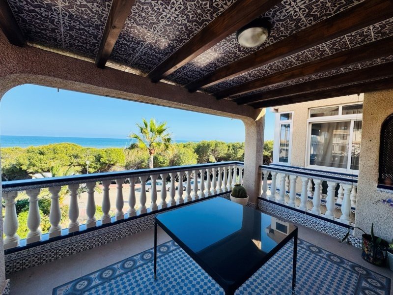 o_1jlm1qfoivc4h911i6skqvih33e