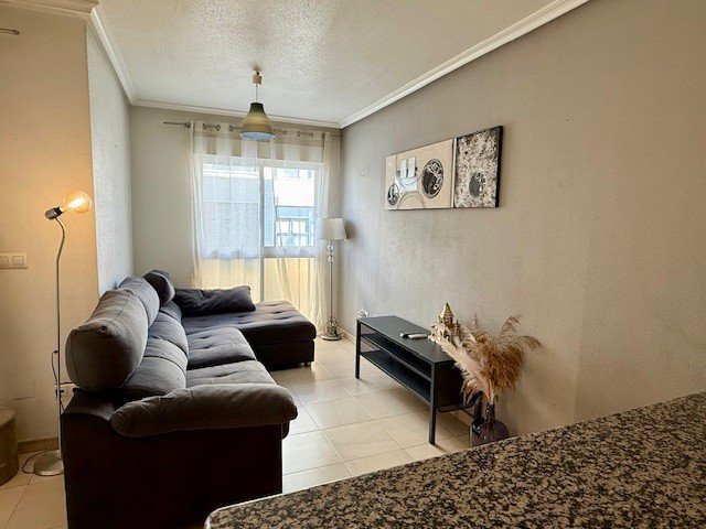 o_1jm8oepqm16qq1vdt1d0310k7o962d