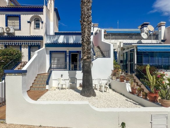 Town House for sale in Orihuela Costa