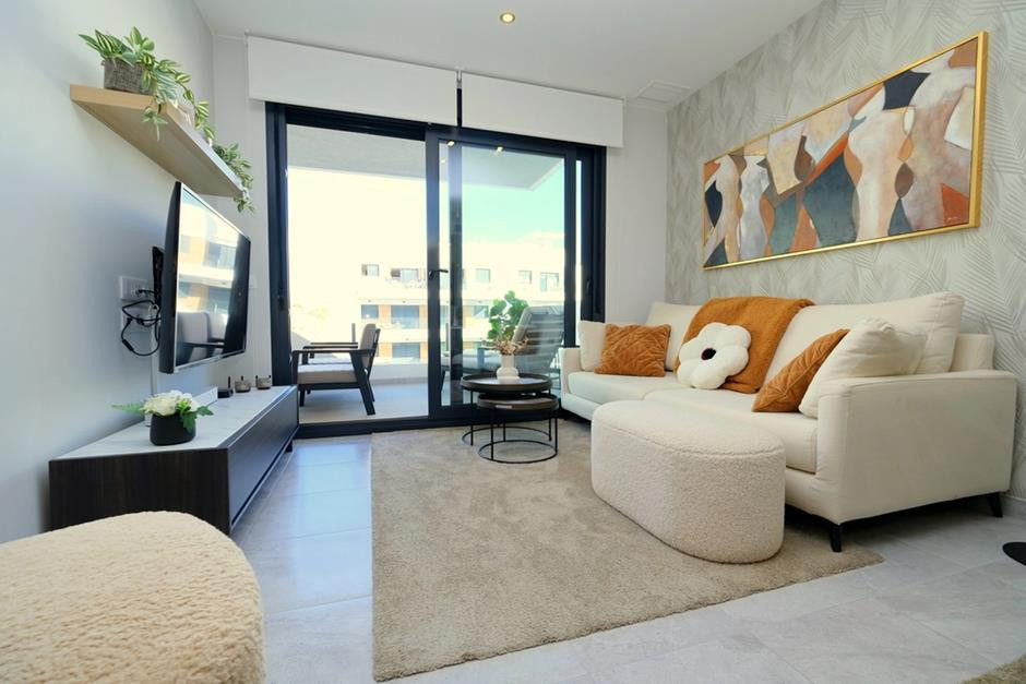 o_1jmrb0korhv9rj6pjjiji5g2f Apartment in Villamartin, Alicante