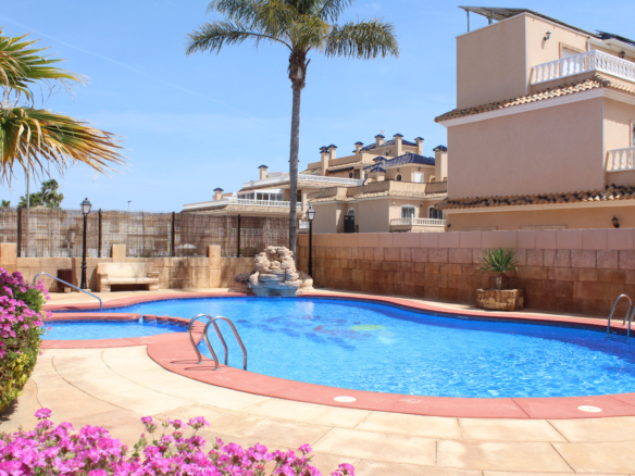 Villa for sale in Orihuela Costa