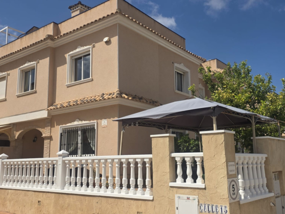 Villa for sale in Orihuela Costa