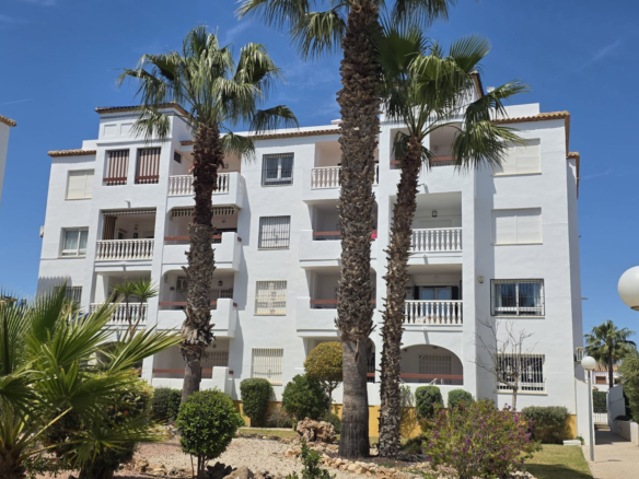 Apartment for sale in Villamartin