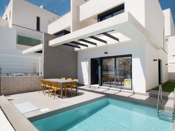 Semi Detached for sale in Orihuela Costa