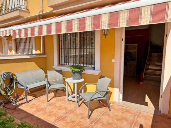 Town House for sale in Santiago de la Ribera