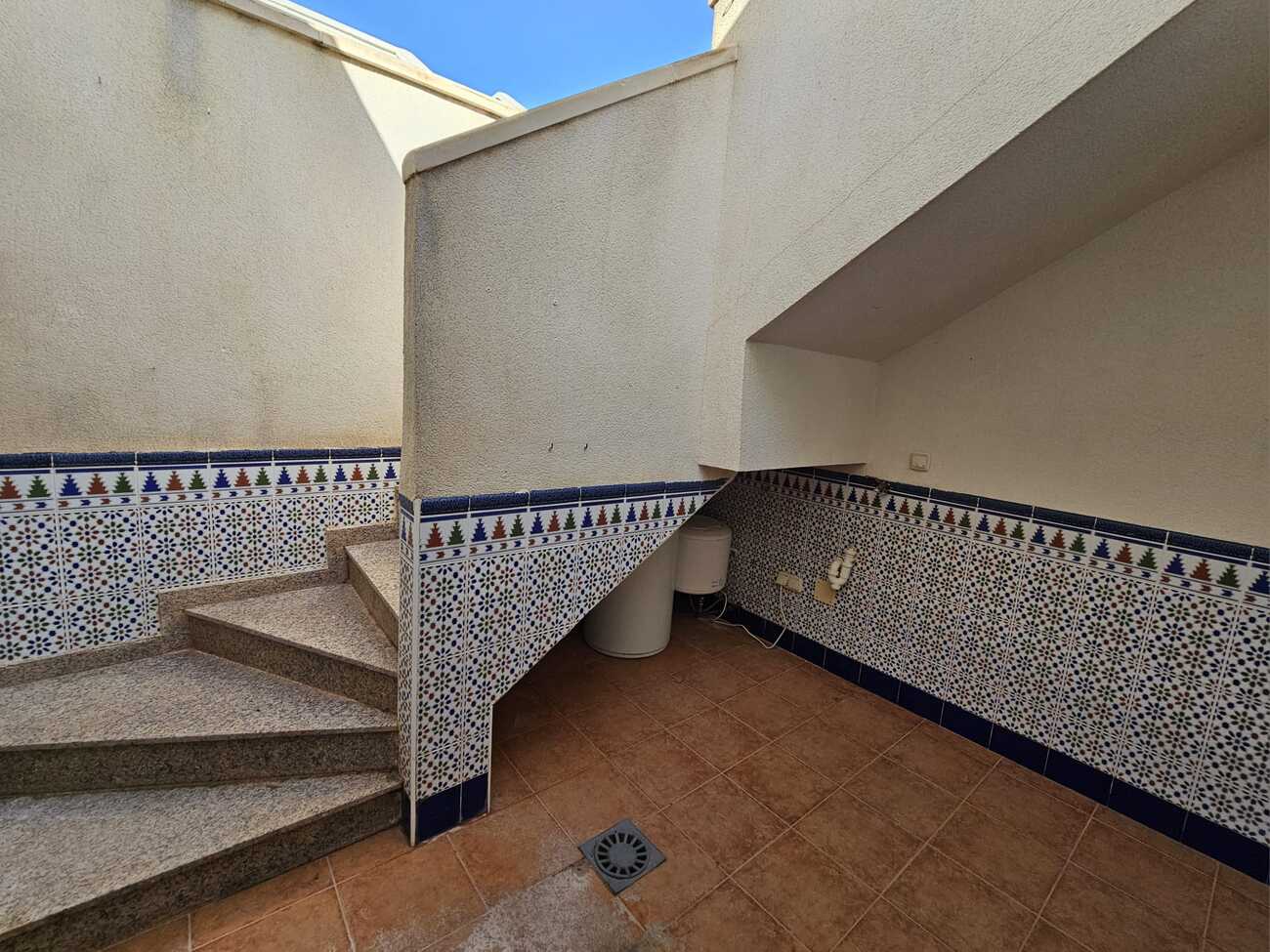 1300