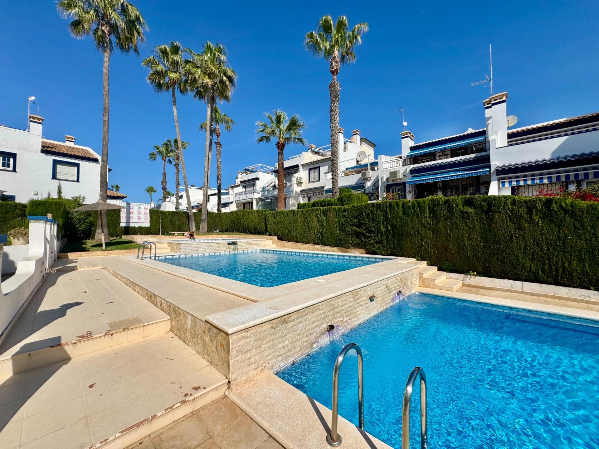 1-32 Bungalow in Orihuela Costa, Alicante