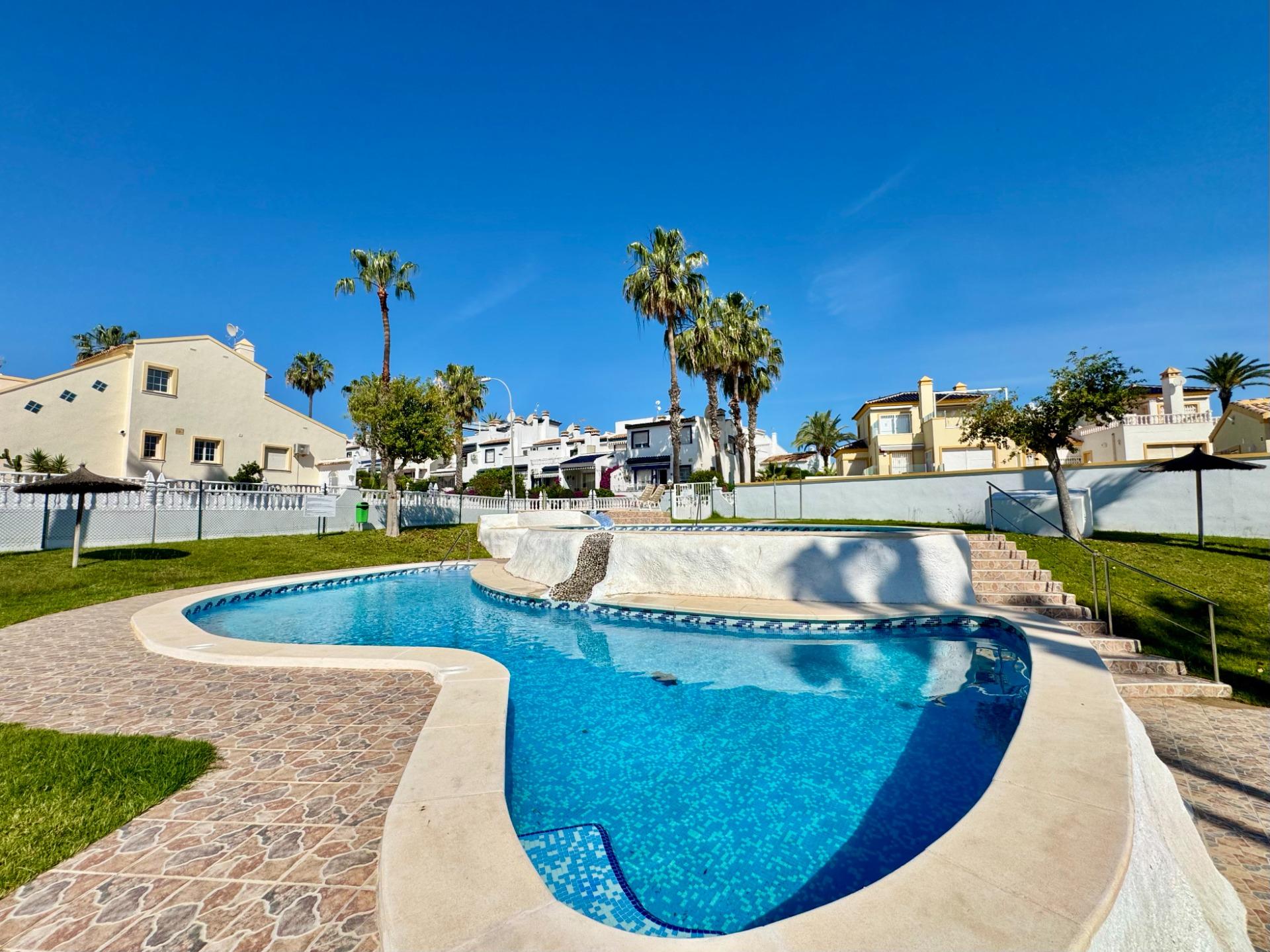 1-37 Bungalow in Orihuela Costa, Alicante