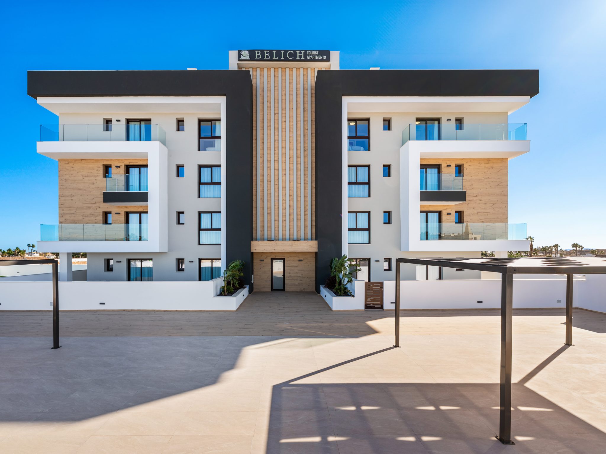 1 Luxury Key Ready Apartment with Tourist Licence in Los Alcázares