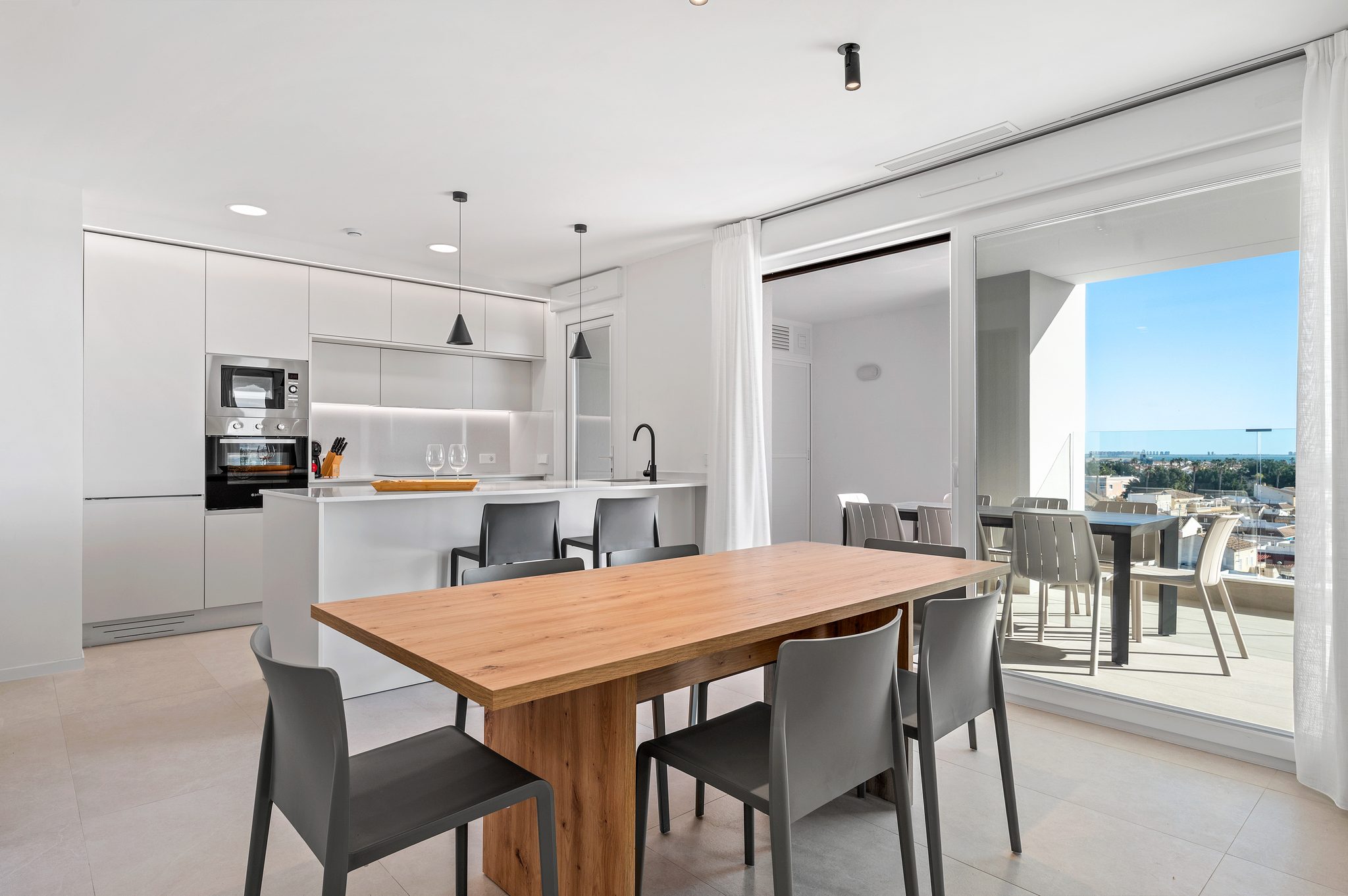 13 Luxury Key Ready Apartment with Tourist Licence in Los Alcázares