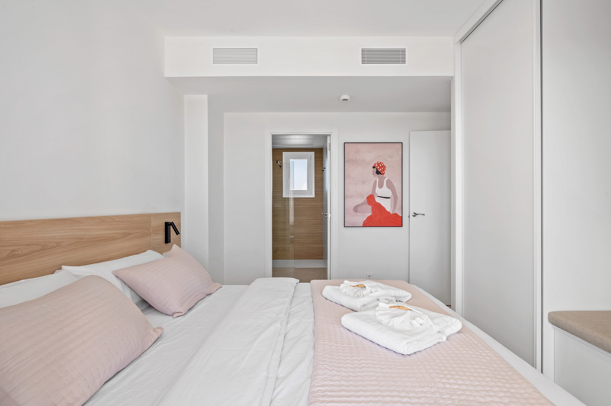 17 Luxury Key Ready Apartment with Tourist Licence in Los Alcázares
