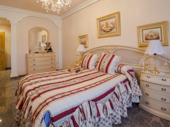 Town House for sale in Los Alcazares