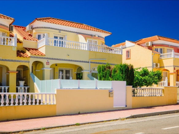 Town House for sale in Orihuela Costa