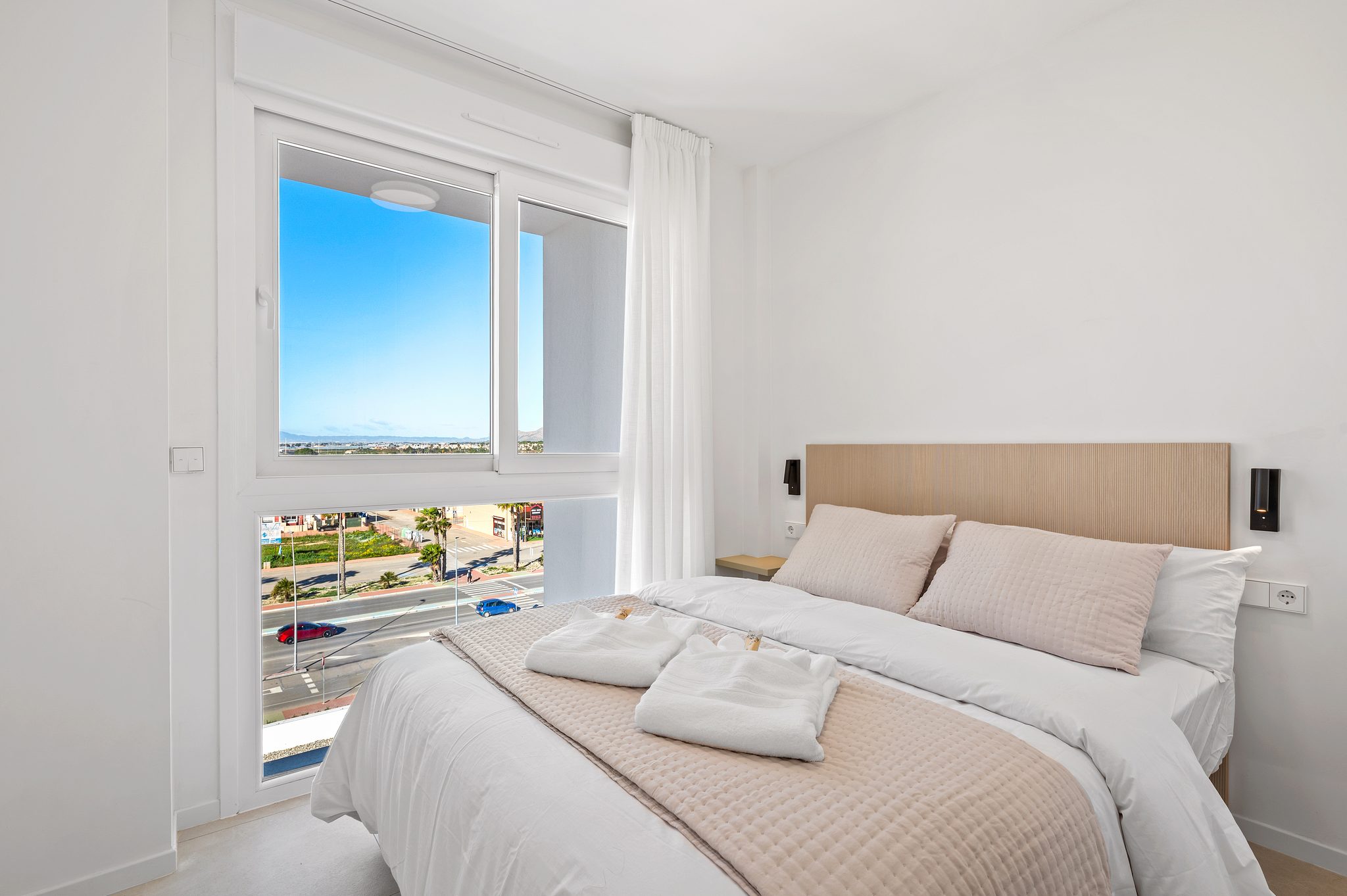 20 Luxury Key Ready Apartment with Tourist Licence in Los Alcázares