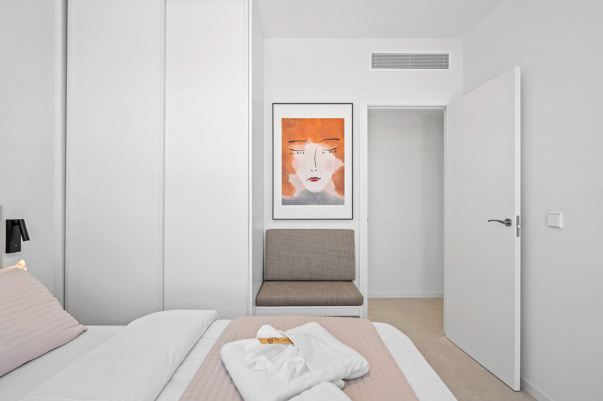 22 Luxury Key Ready Apartment with Tourist Licence in Los Alcázares