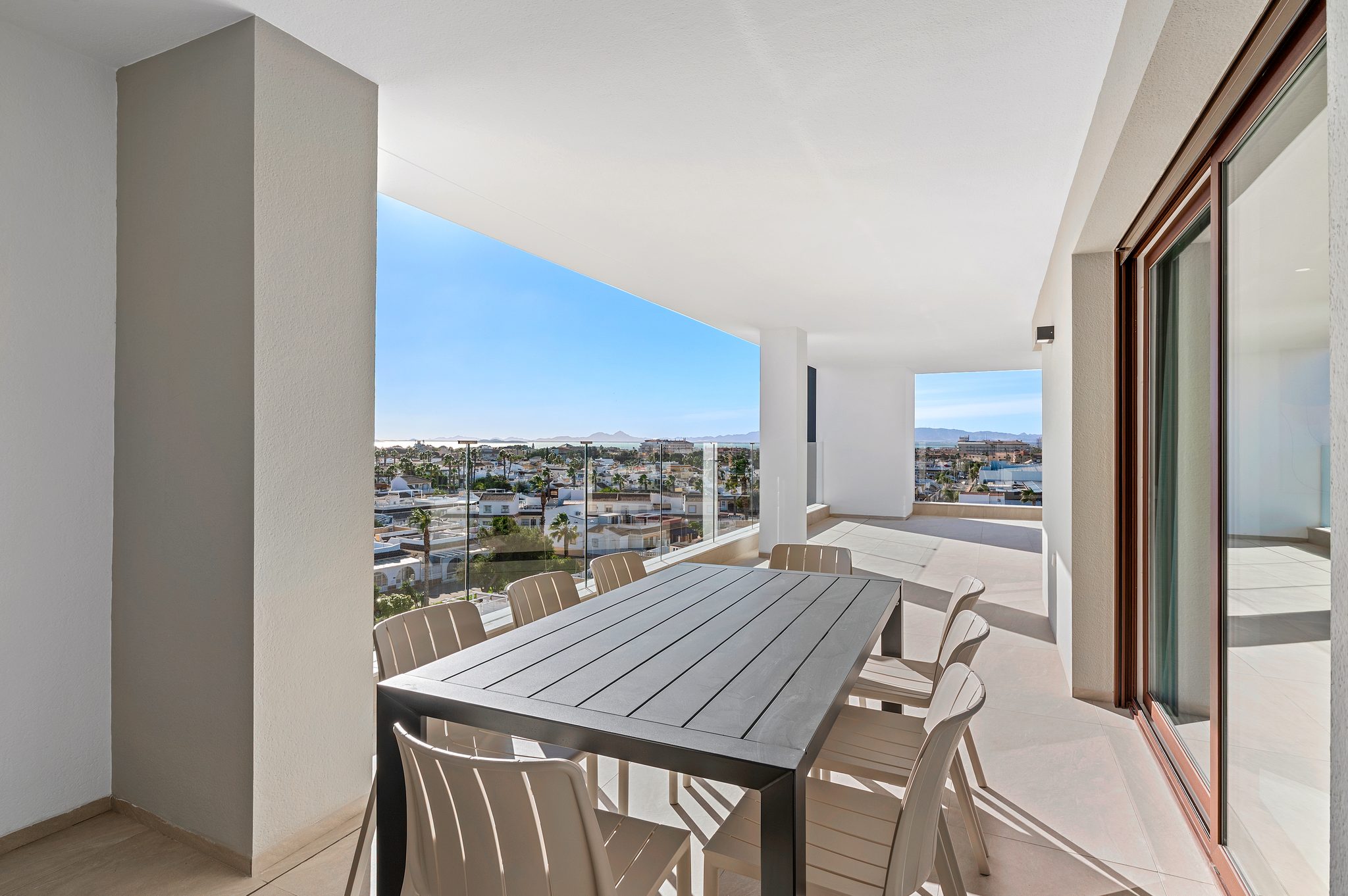 29 Luxury Key Ready Apartment with Tourist Licence in Los Alcázares