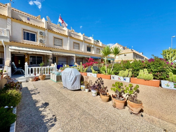 Town House for sale in Orihuela Costa