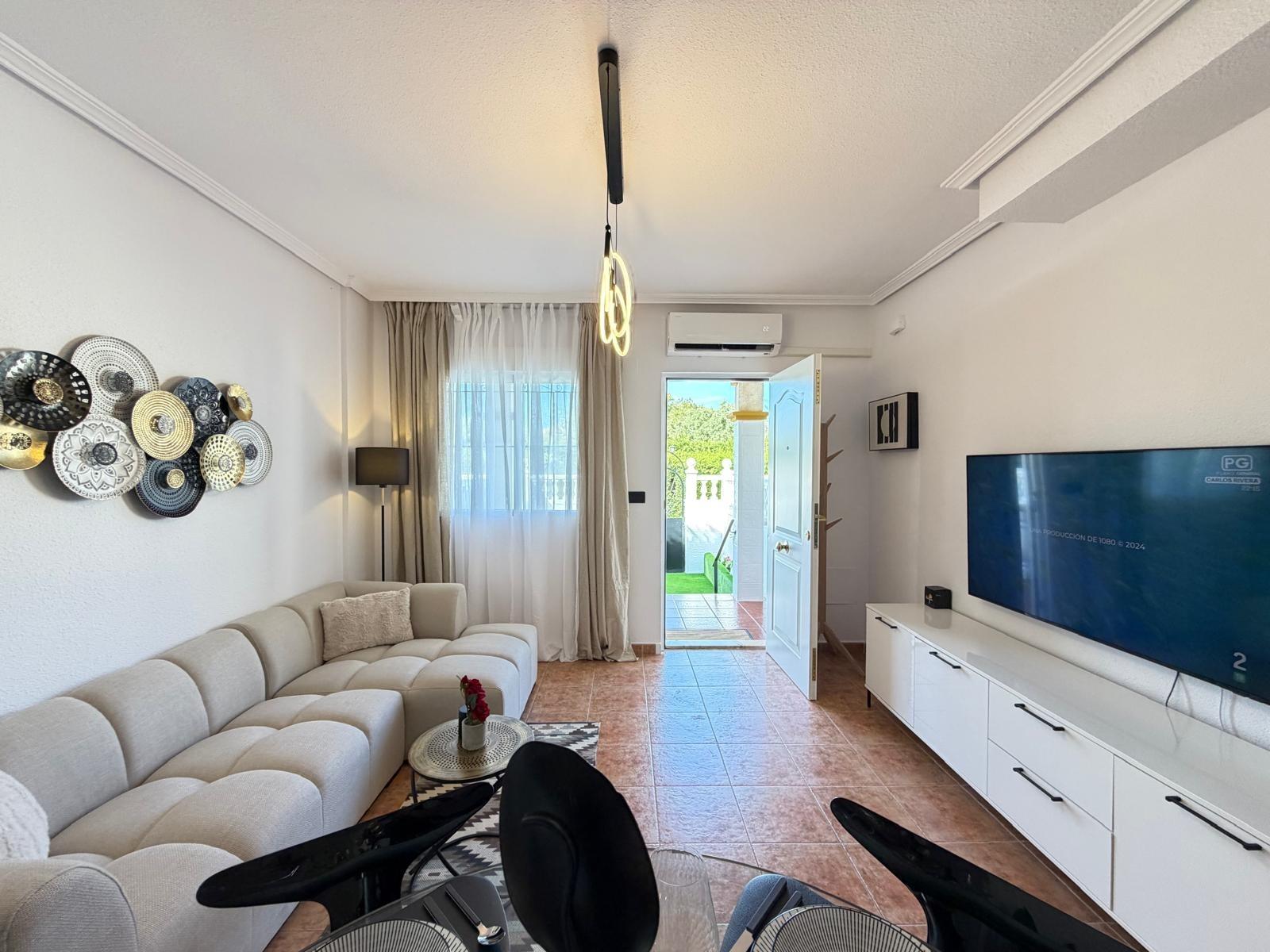 3-18 Town House in Orihuela Costa, Alicante