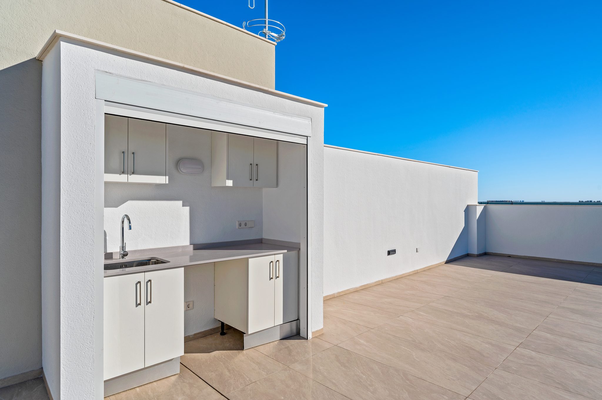 32 Luxury Key Ready Apartment with Tourist Licence in Los Alcázares