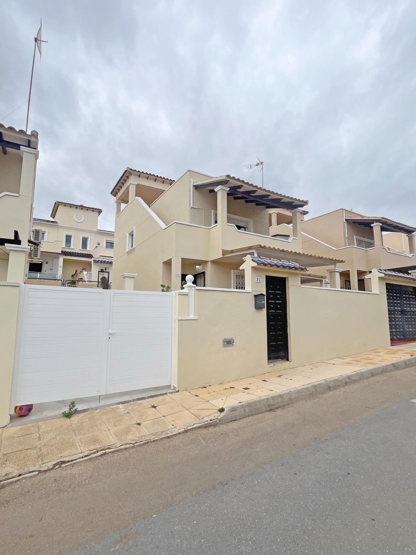 38-28 Duplex in San Miguel de Salinas, Alicante