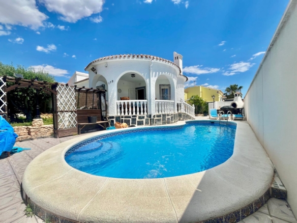 Villa for sale in Orihuela Costa