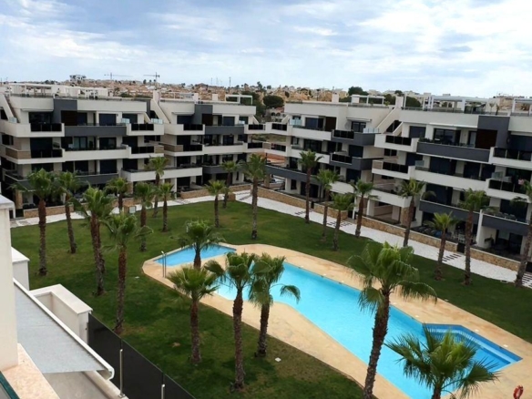 Penthouse for sale in Orihuela Costa