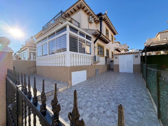 Town House for sale in Orihuela Costa