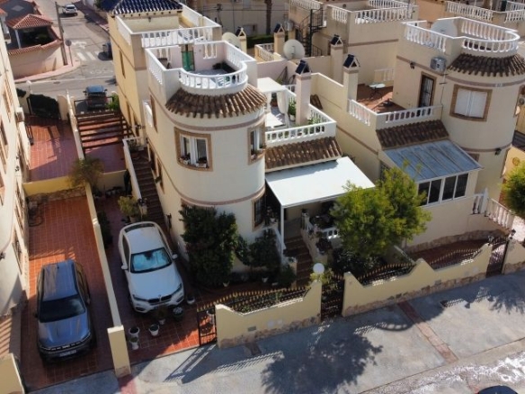 Villa for sale in Orihuela Costa