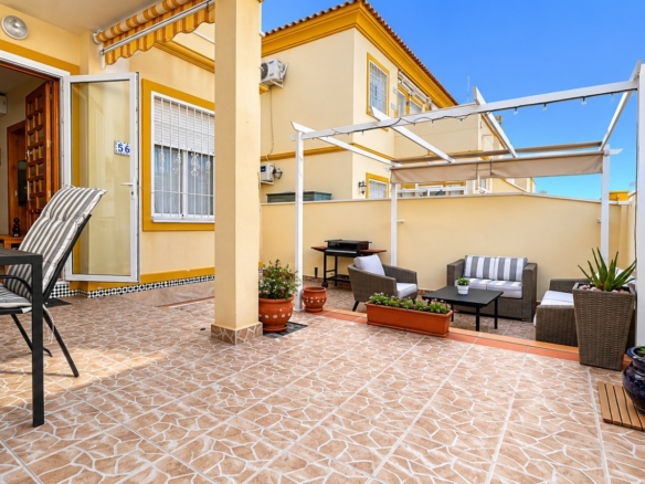 Bungalow for sale in Orihuela Costa