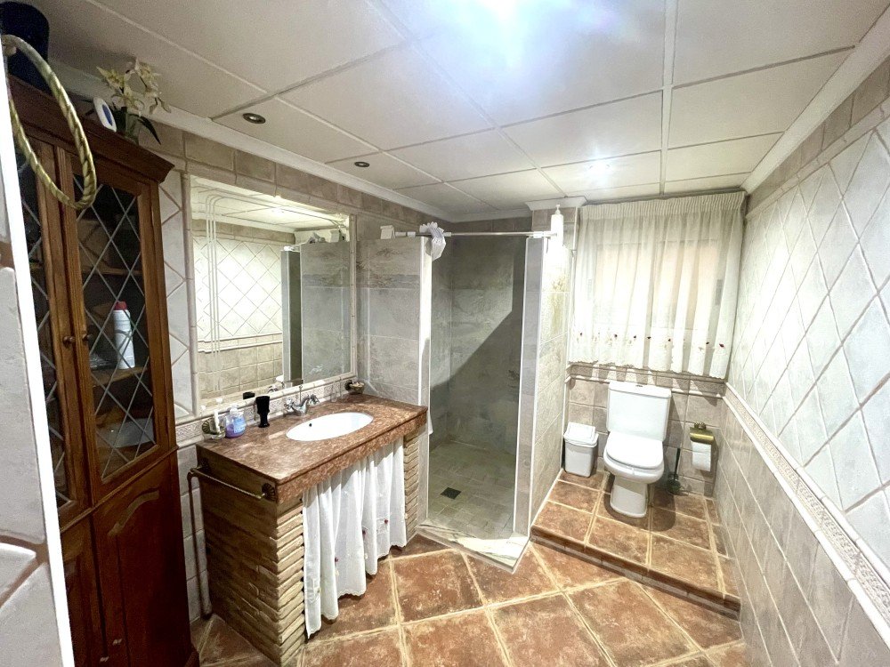 Bathroom-First-Floor-CSH7 Alicante – Sunrise Dream Properties
