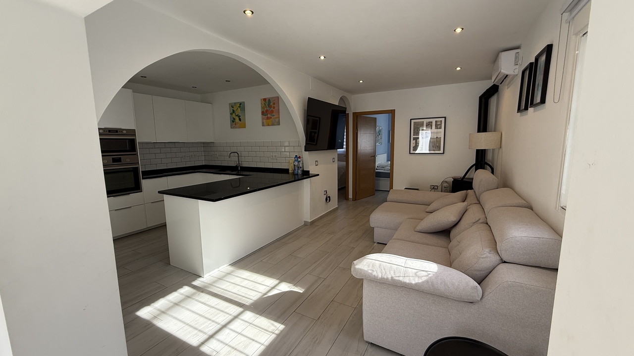 IMG_1968_xlarge Villa in Villamartin, Alicante