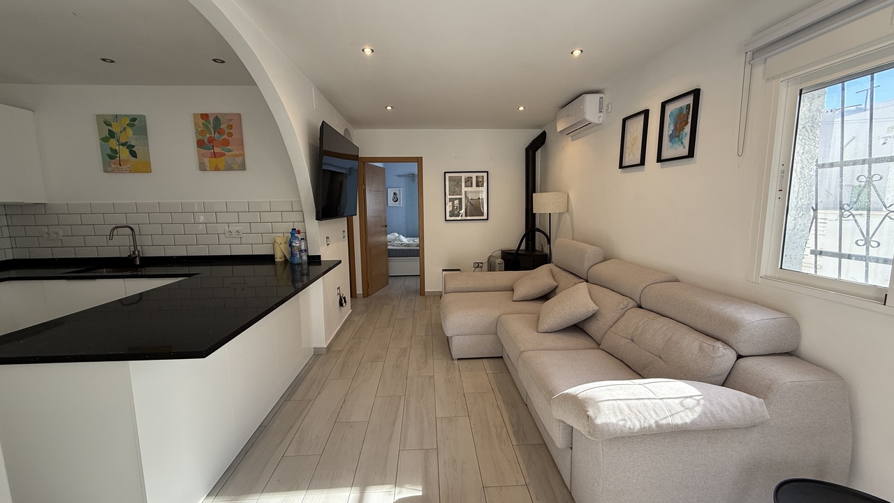 IMG_1969_xlarge Villa in Villamartin, Alicante