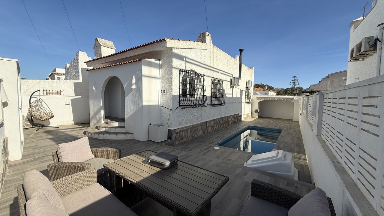IMG_2020_xlarge.jpg Villa for sale in Villamartin