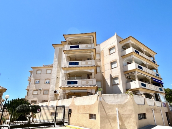 Apartment for sale in La Zenia