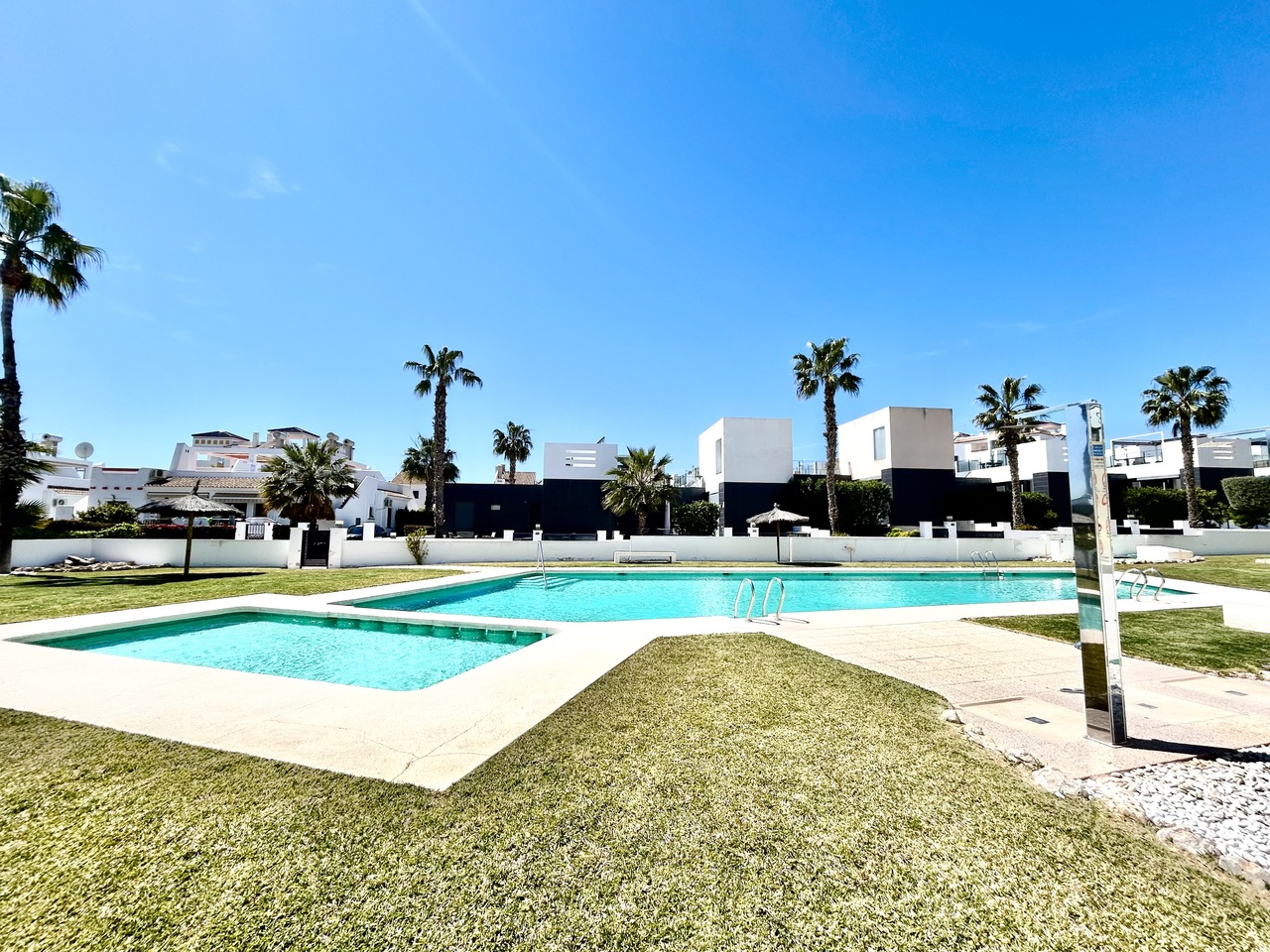 dd8b17089c5d7d952ae8_xlarge Alicante – Sunrise Dream Properties